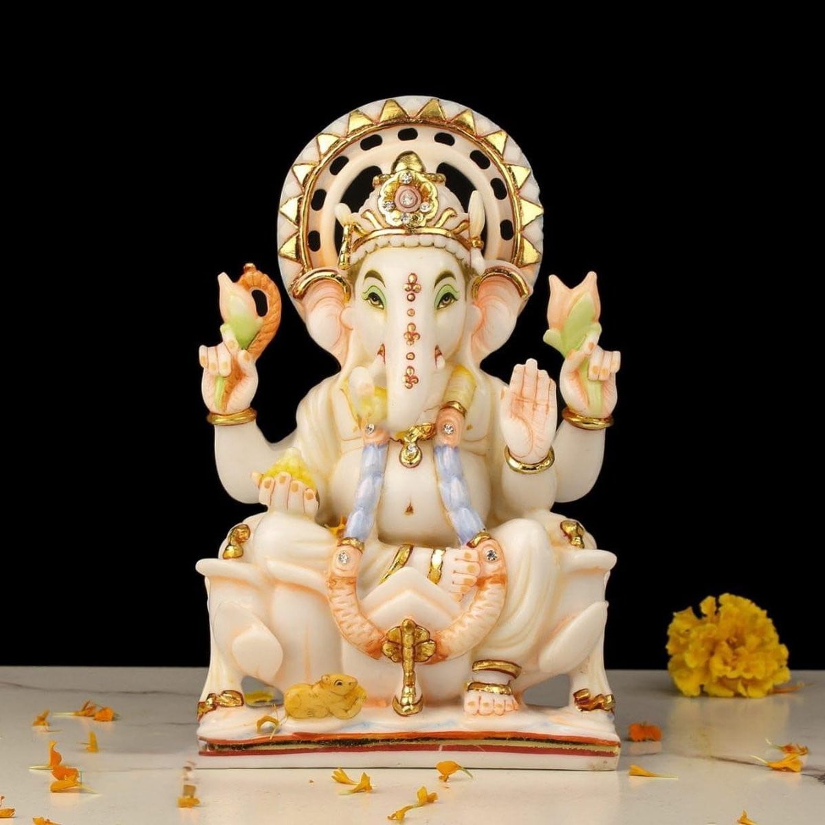 Ganesha Standbeeld Ganesh Idool Zittend op Lotus Wit Hoogte: 21 cm