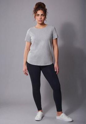 Plus Size Women's Signature Short Sleeve Tee by Avenue in Heather Grey (Size 20)