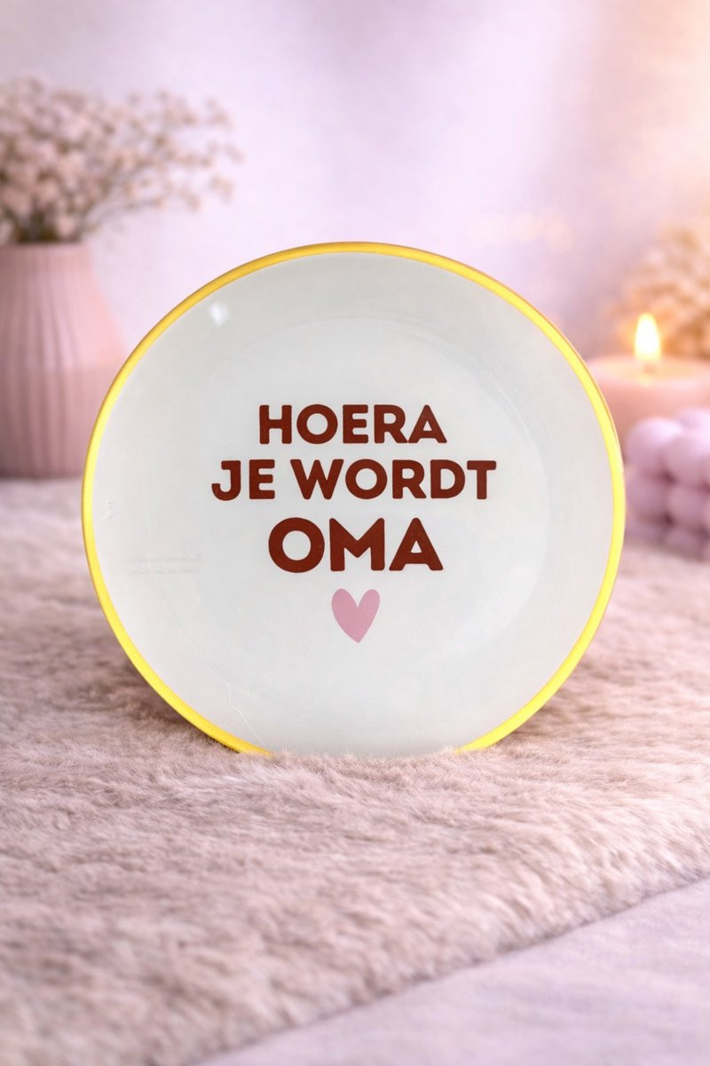 Glazen bord Hoera je wordt Oma voor zwangerschapsaankondiging en decoratie
