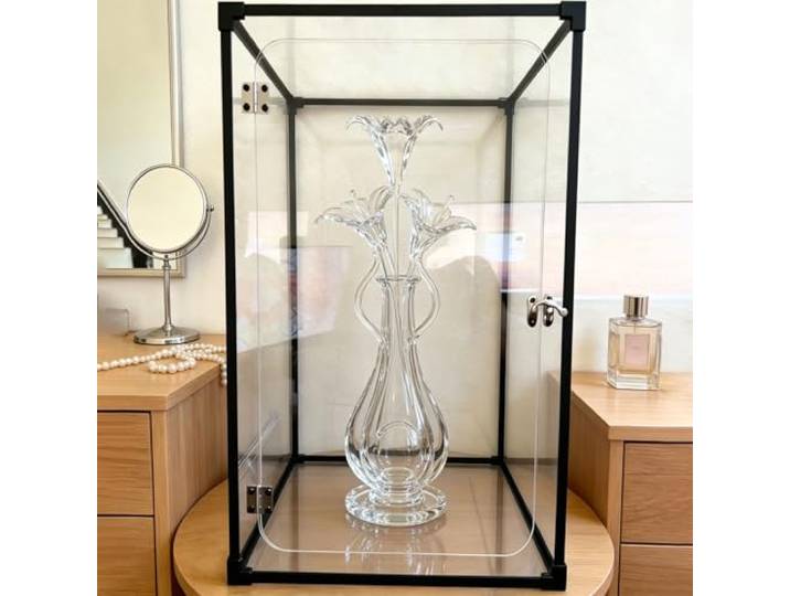 Vibeo Acryl Vitrine Abschließbare Acrylbox mit Scharnier und Aluminiumrahmen, Vollständig Transparente Kunststoff-Vitrine, 20 30 40 50 60 70 cm Hoch Staubdichte Vitrine(50x50x70cm/20x20x28in)