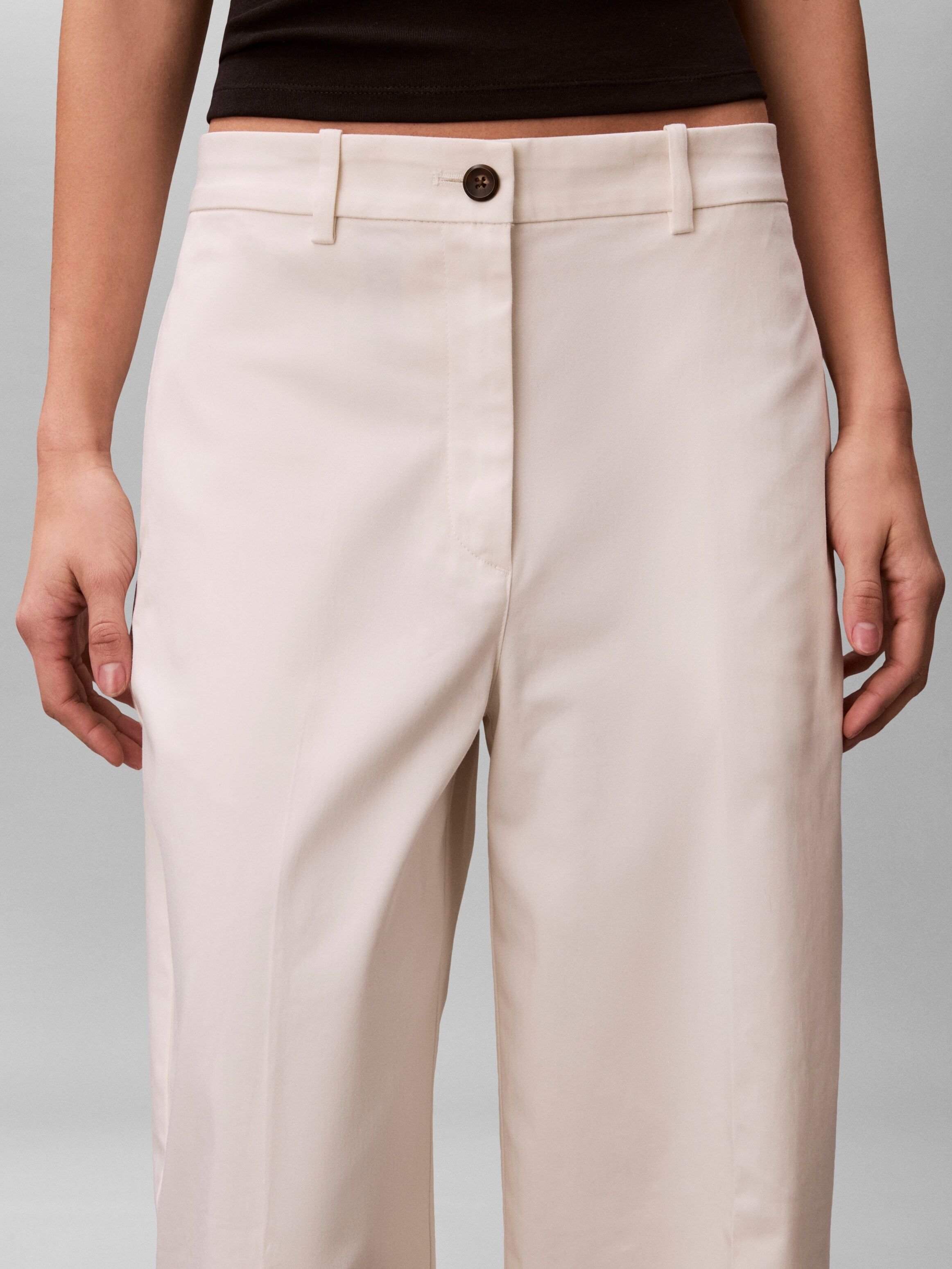 Chinohose CALVIN KLEIN "BAGGY CHINO FASHION PANT", Damen, Gr. 4 (XS), N-Gr, beige (tofu), Web, Obermaterial: 98% Baumwolle, 2% Elasthan, unifarben, loose fit normal, Hosen Chinohose, Regular fit mit praktischen Taschen tofu 4 (XS), N-Gr