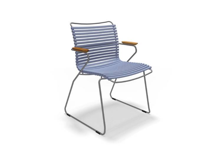 HOUE - CLICK Outdoor Dining Armlehnstuhl mit niedriger Lehne, taubenblau