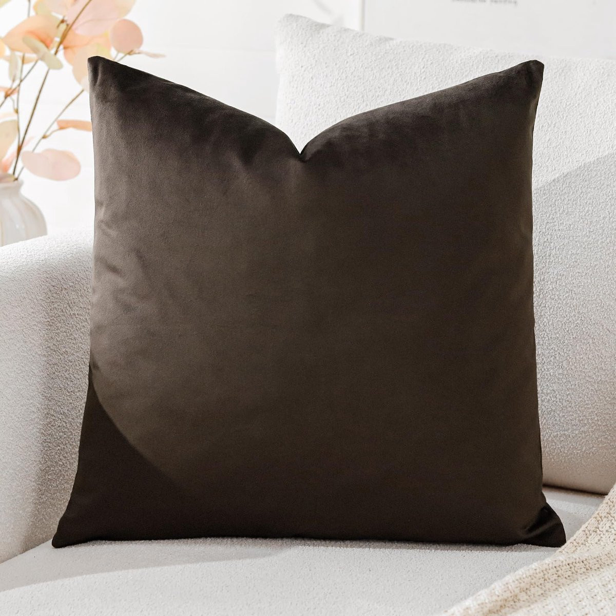 Ibenzoa Decoratieve Fluwelen Kussensloop voor Sierkussen - Chocoladebruin - 45 x 45 cm