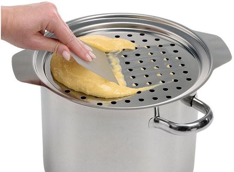 Spätzlehobel WESTMARK "Spätzle Topfaufsatz mit Schaber", silber, Edelstahl, Küchenreiben, Spätzlehobel silber Einheitsgröße