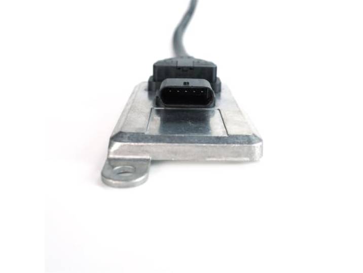 ZHAUYORV Stickoxid-NOx-Sensor Kompatibel Mit Iveco Truck, 5WK96775A 24V Nitrogen Oxide Kompatibel Mit Iveco 5801754014