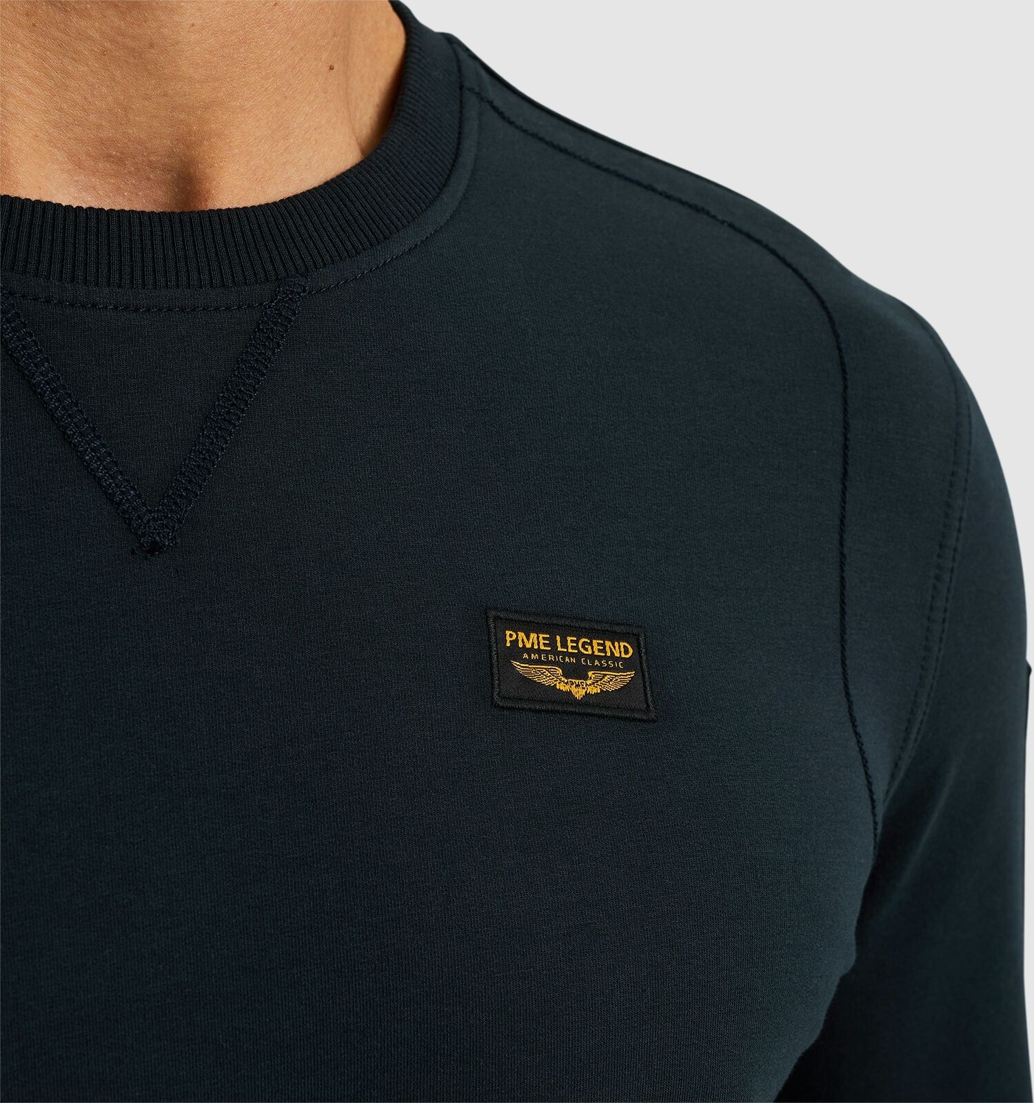 Sweatshirt PME LEGEND "Airstrip sweat", Herren, Gr. L, weiß (sky captain), Sweatware, Obermaterial: 100% Baumwolle, unifarben, regular fit normal, Rundhals, Rippbündchen, Sweatshirts Sweatshirt, mit Logo Stickerei