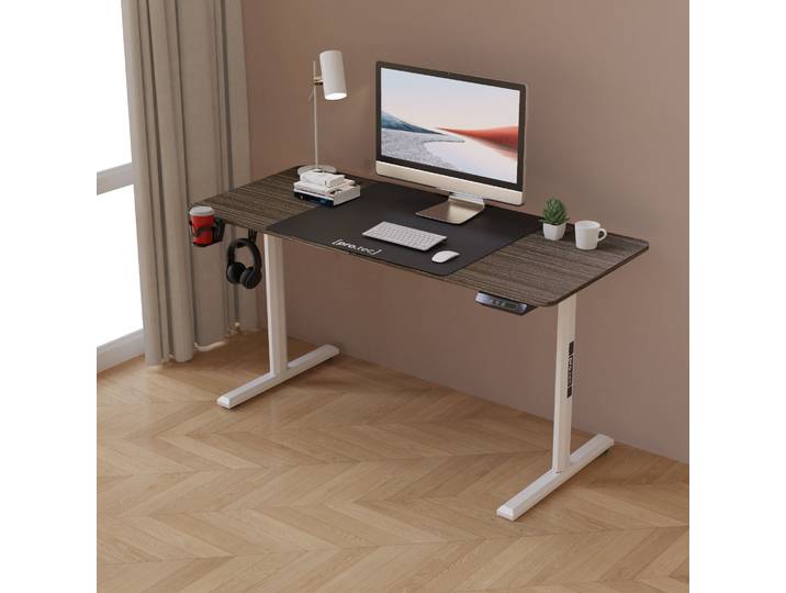 Höhenverstellbarer Tisch Hayward Computertisch 140 x 60 cm Schreibtisch mit Mousepad ergonomischer Bürotisch Gamingtisch Dunkler Holzton