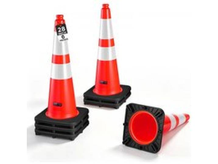 VEVOR Warnkegel 6er-Pack 715 mm Verkehrskegel Verkehrshütchen Pylonen PVC, für Parkplätze, Absperr- oder Warnbereiche, Verkehrsleitkegel mit Hochsichtbaren Reflektorstreifen, Platzsparend Stapelbar