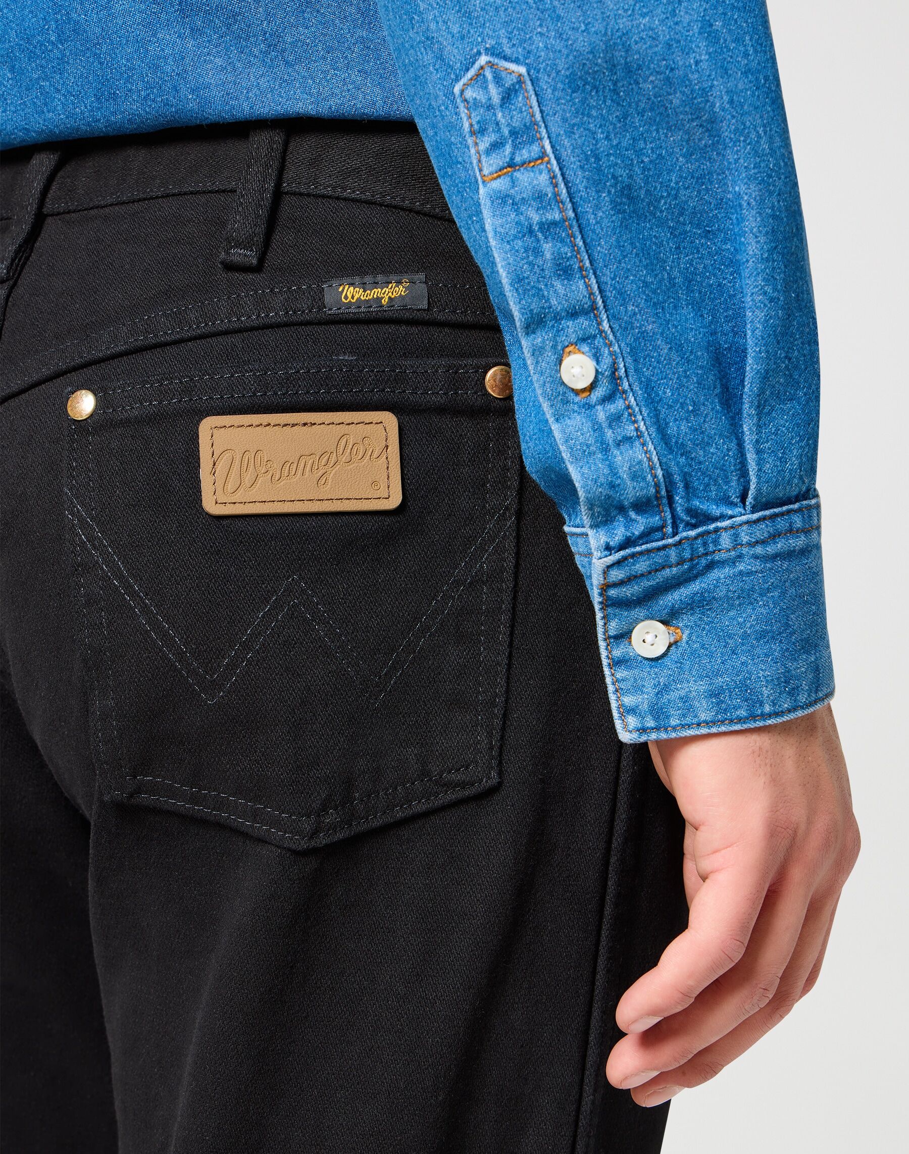 Bootcut-Jeans WRANGLER "13MWZ", Herren, Gr. 38, Länge 30, schwarz (shadow schwarz), Denim/Jeans, Obermaterial: 100% Baumwolle, bootcut fit lang, Jeans Bootcut-Jeans