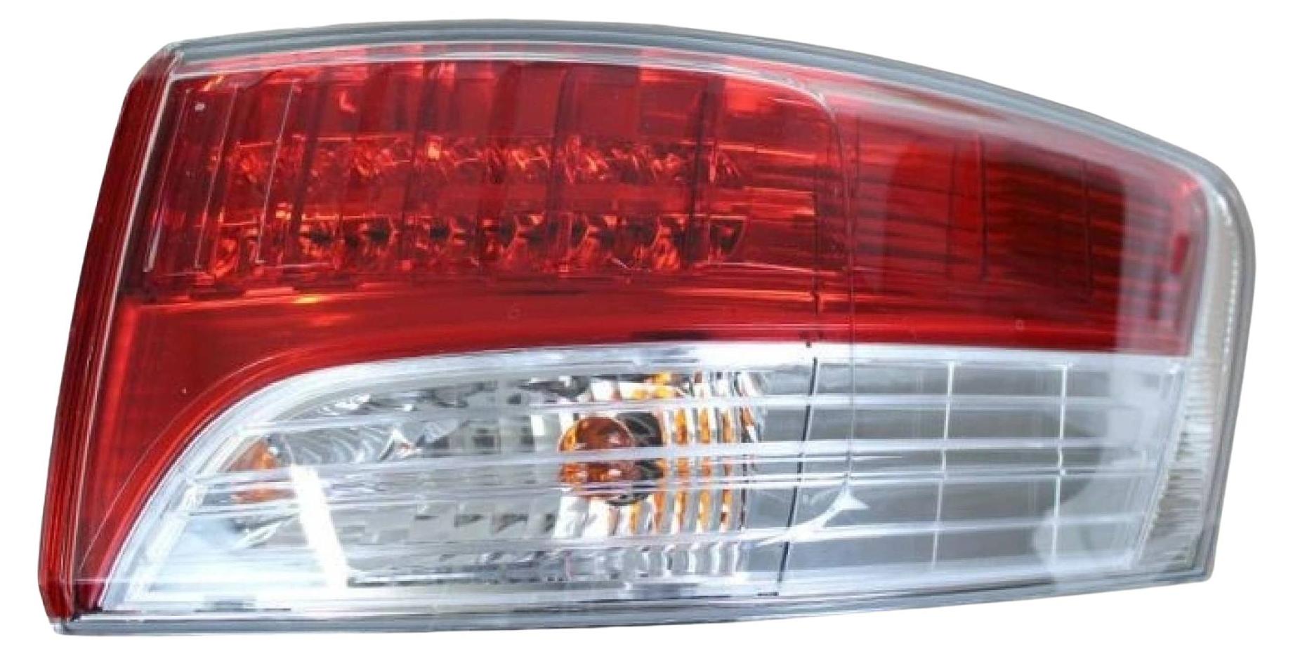TOYOTA Avensis Rechte Rückleuchte 81551-05250 OE