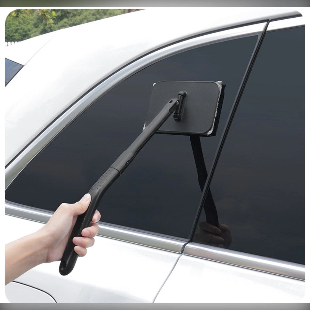 INF Brosse vitres multifonctions 170 - tête pivotante 180°, manche extensible, microfibre, raclette PVC détachable