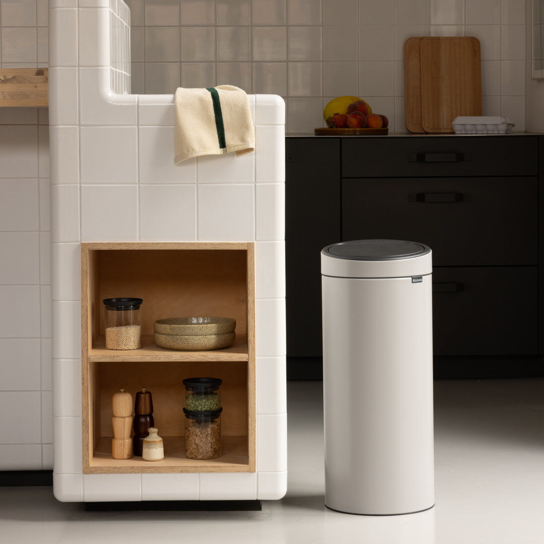 Brabantia 30 Litre Touch Bin Soft Grey 30L