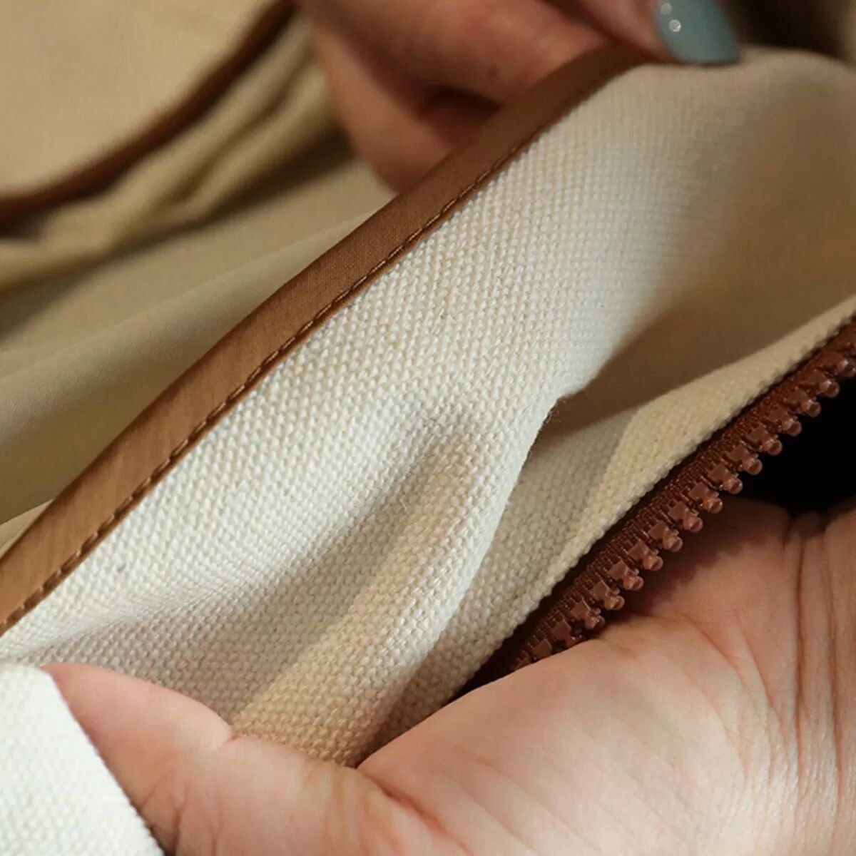 INF Farbenfrohe Netz-Nylon Reiseaufbewahrungstasche - Gepäckorganisator mit hoher Kapazität Blau