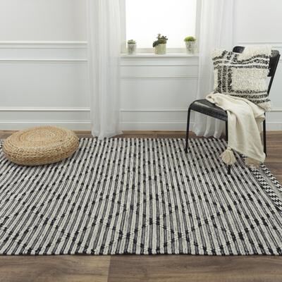 NAVATEXTURA Kerala Black Geometric Hand-woven Jute Rug