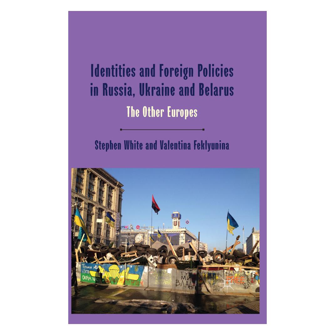 Springer Identities and Foreign Policies in Russia, Ukraine and Belarus (Englisch, Softcover, Stephen White, Valentina Feklyunina) (55820593)