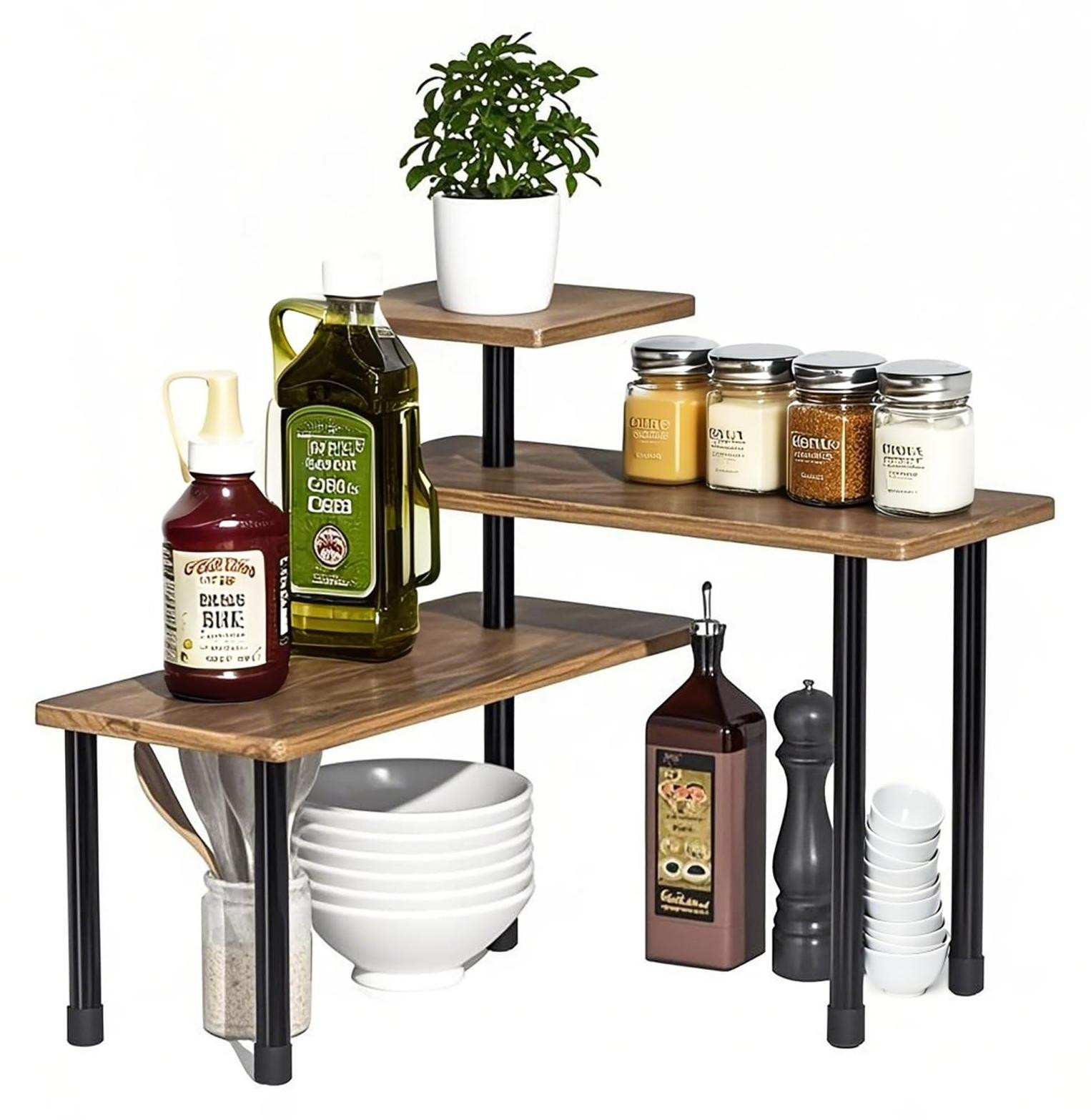 Drielags houten hoekrek met verstelbare planken voor in de keuken of badkamer