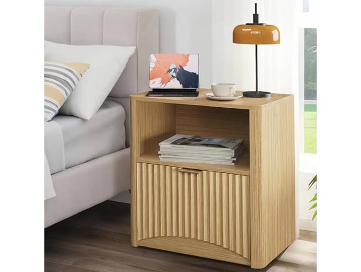 GarveeMore Geriffelter Nachttisch aus Eichenholz, Mid-Century Modern mit Schublade & Ablage – 1-teilig, Farbe: Eiche