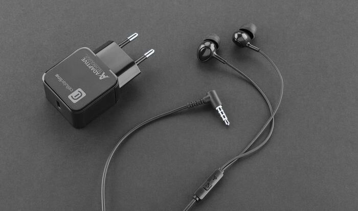 Cellular Line Kit Caricabatterie Auricolari Samsung Charge&music-black