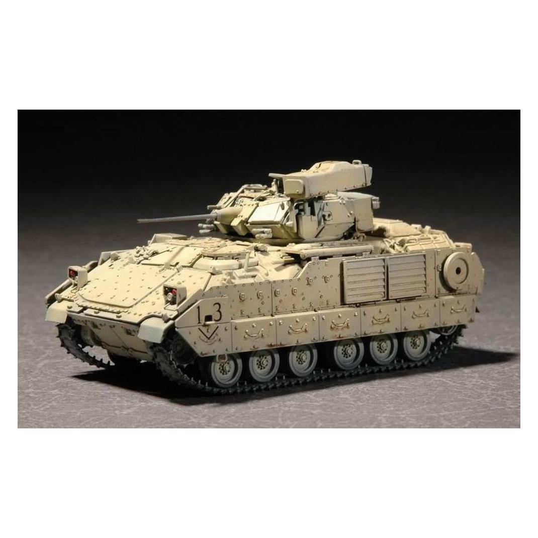 Trumpeter M2A2 ODS/ODS-E Bradley Fighting Vehicle (07297)