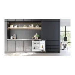 KU21RVFE0 Unterbau-Kühlschrank 82cm Flachscharnier LED-Beleuchtung EEK:E