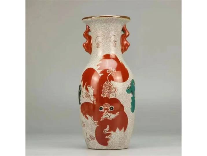 Vase à motif de discussion rouge de l'ancienne dynastie Qing chinoise QianLong, 24.5cm