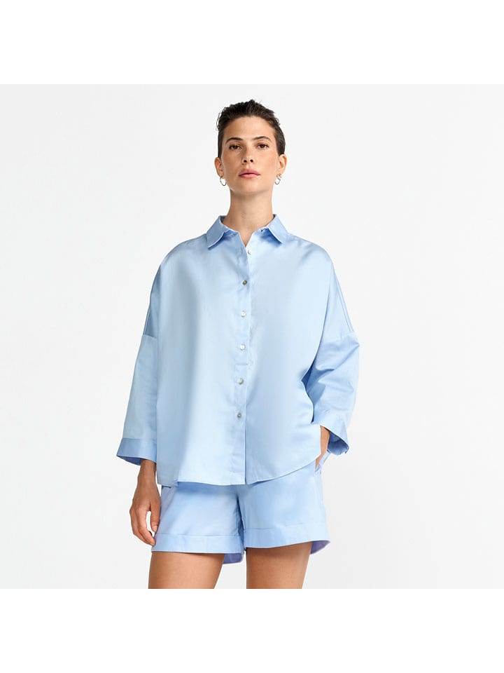 Rich & Royal Shorts in Hellblau - 42