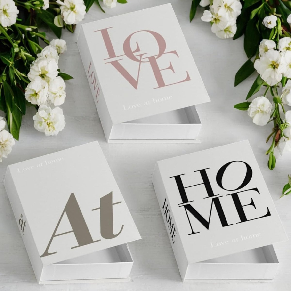 Decoratieve Boeken Set met Magnetische Opening voor Mode Inspiratie in je Interieur