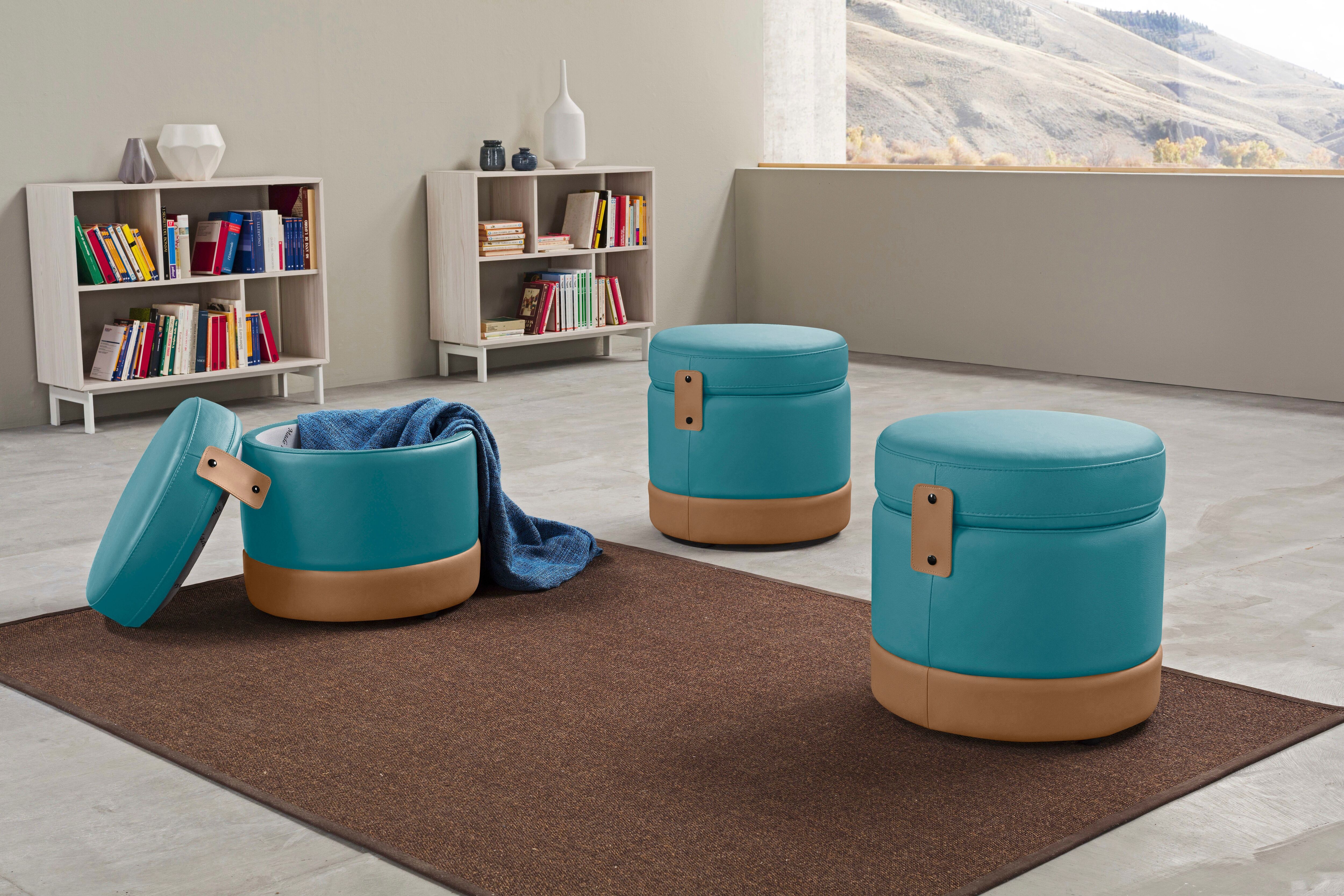 Hocker EGOITALIANO "Tonder, Designhocker als Blickfang mit tollen Details, B/T 50/50cm", blau (türkis), B:50cm H:50cm T:50cm, Leder CAREZZA (echtes Rindsleder) ist ein Naturleder, dass die ursprünglichen Eigenschaften der Haut nicht verändert. Das Vorhand