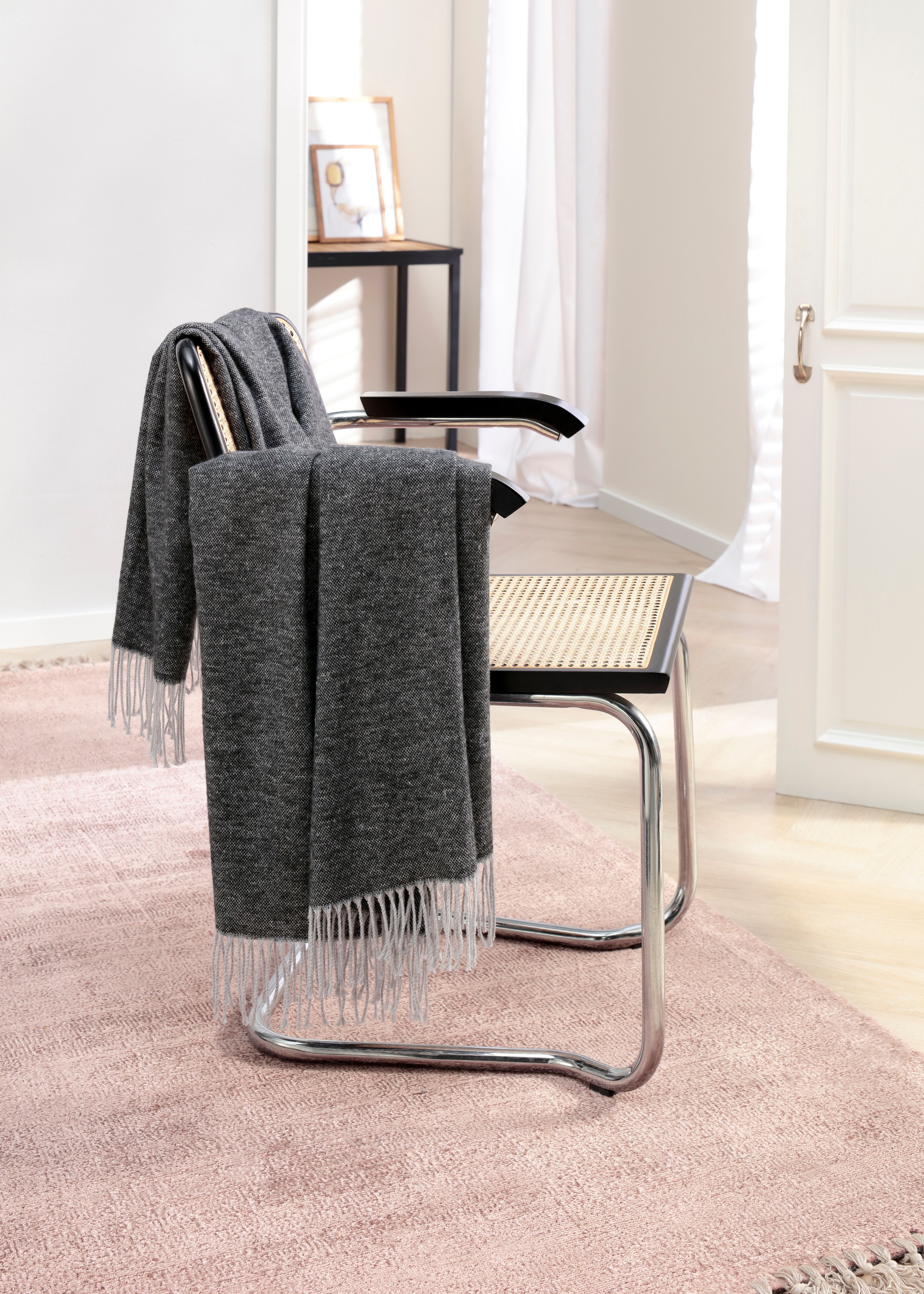 Plaid BIEDERLACK "Plaid Giletti", grau (anthrazit), B:130cm L:170cm, Baumwolle, Polyacryl, Wohndecken, Plaid, im klassischem Plaidmass anthrazit B/L: 130cm x 170cm