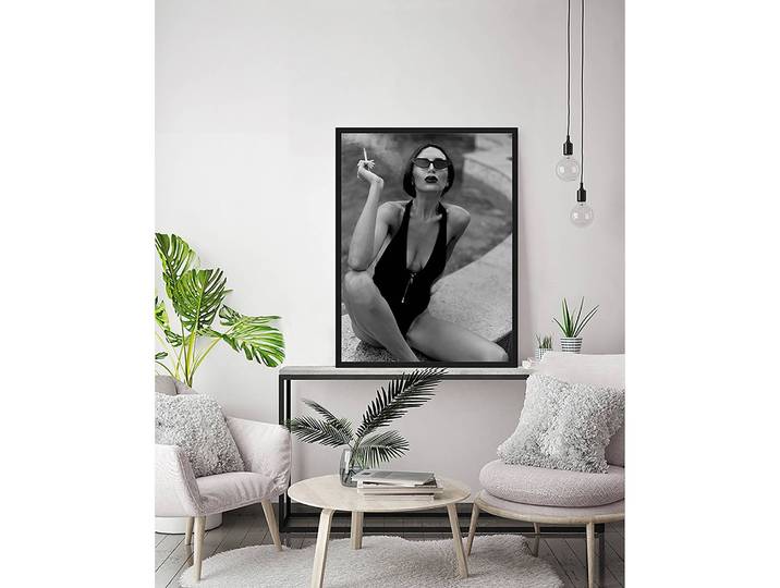 Tableau déco Smoking I Cadre : hêtre massif verni Revêtement : plexiglas Noir 63 x 83cm