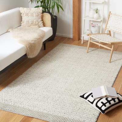 Martha Stewart by SAFAVIEH Handmade Dietgard Wool Rug