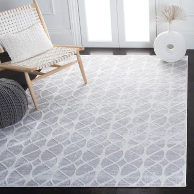 SAFAVIEH Amelia Polly Geometric Distressed Rug