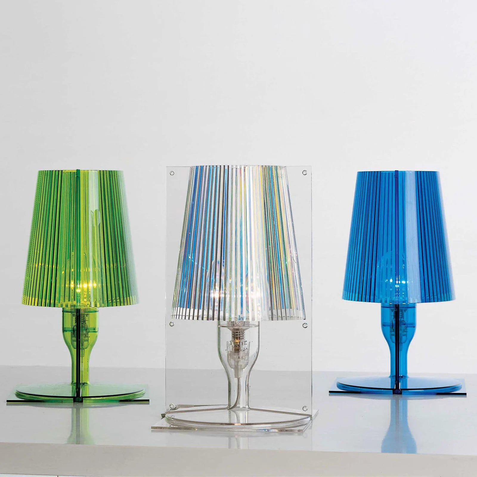 Kartell Take Tafellamp Blauw - Kunststof Designerlamp voor de Woonkamer