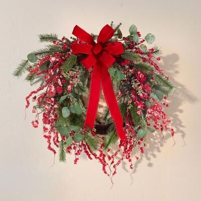 Raz Imports, Inc Winter Berry Holiday Wreath Red , Red