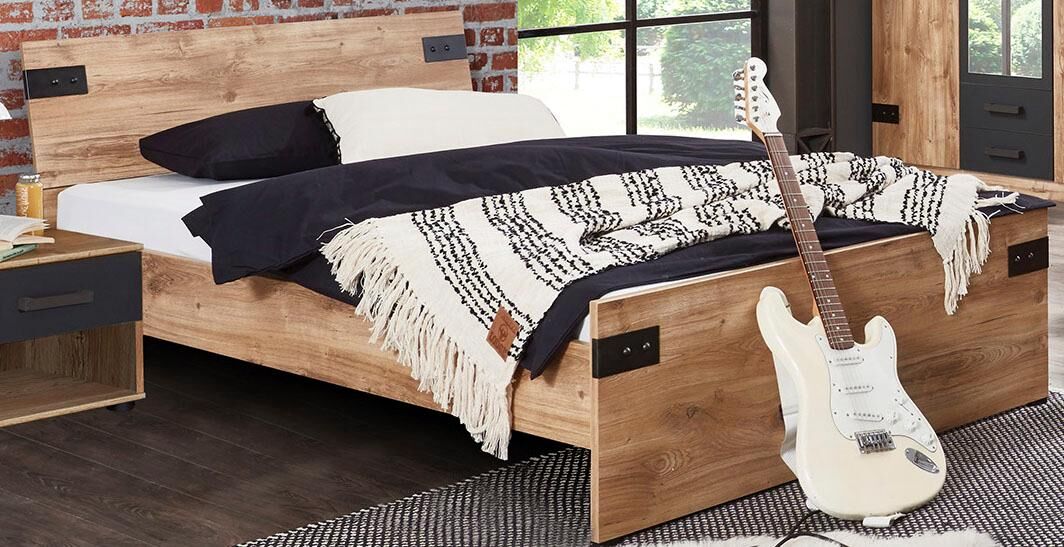 Bett WIMEX "Liverpool, 3 Breiten zur Auswahl, Made in Germany", grau (plankeneiche, nachbildung, abgesetzt graphitfarben), H:85cm, Betten, Bett, mit rustikalen Metallbeschlägen im coolen Loft Style plankeneiche, nachbildung, abgesetzt graphitfarben Liegef