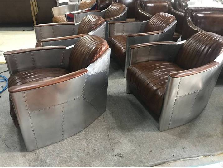 JVmoebel Sessel Echtleder Sofa im Retro-Stil mit silbernen Metallfüßen (Sessel), Made in Europa