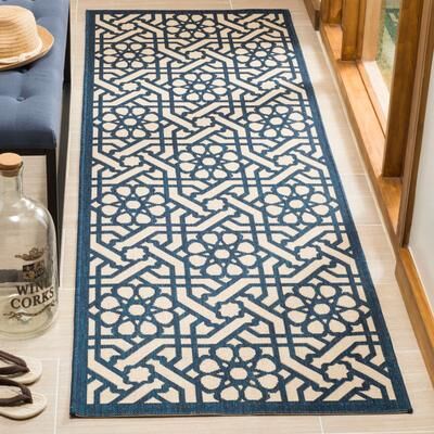 Martha Stewart by SAFAVIEH Triumph Indoor/ Outdoor Waterproof Rug