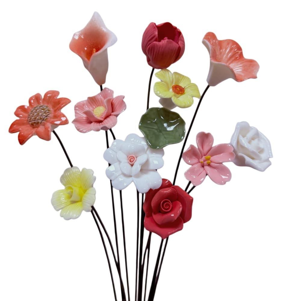 Merkloze set van 12 handgemaakte keramische bloemen voor buiten