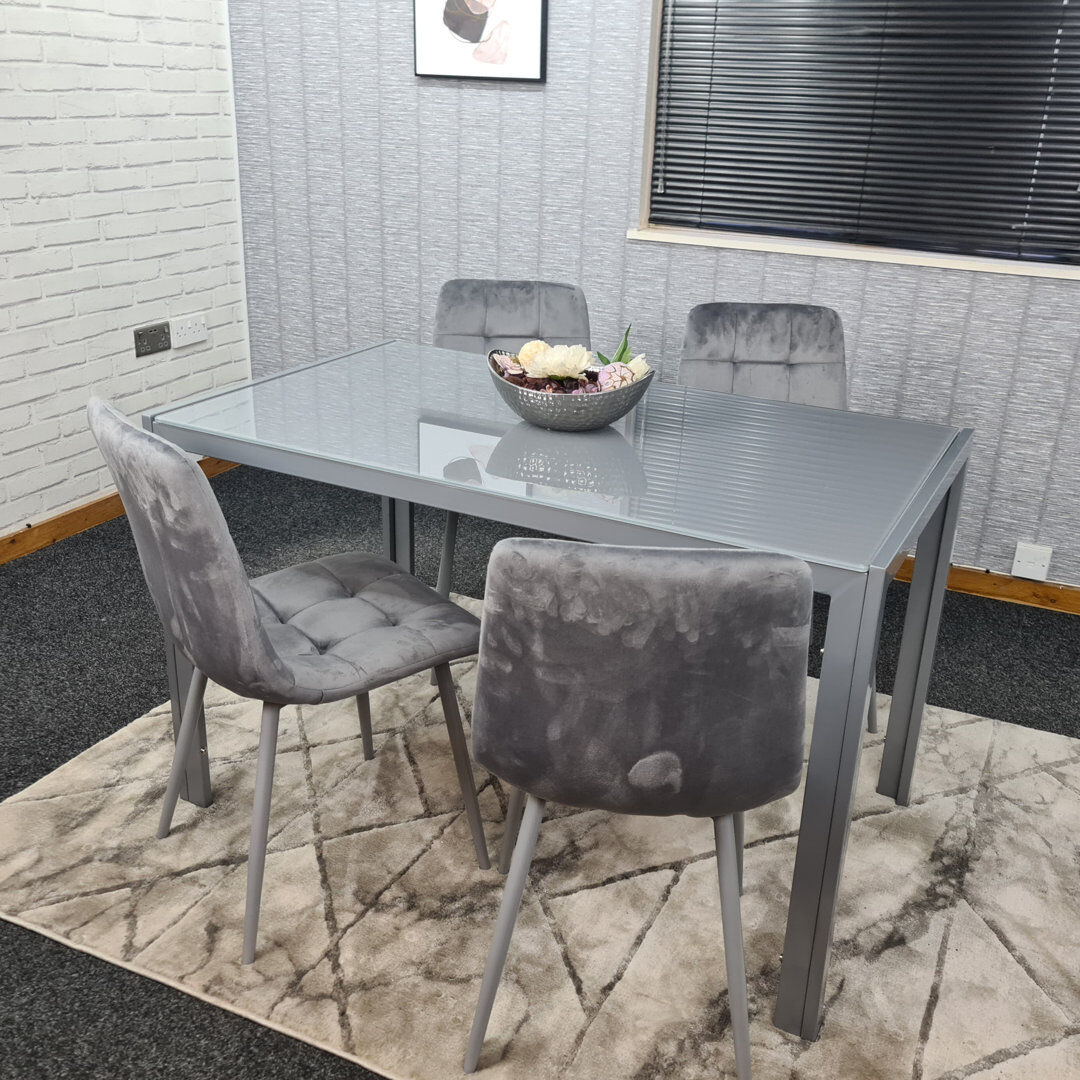Fairmont Park Monegro 4 - Person Dining Set Grey 4