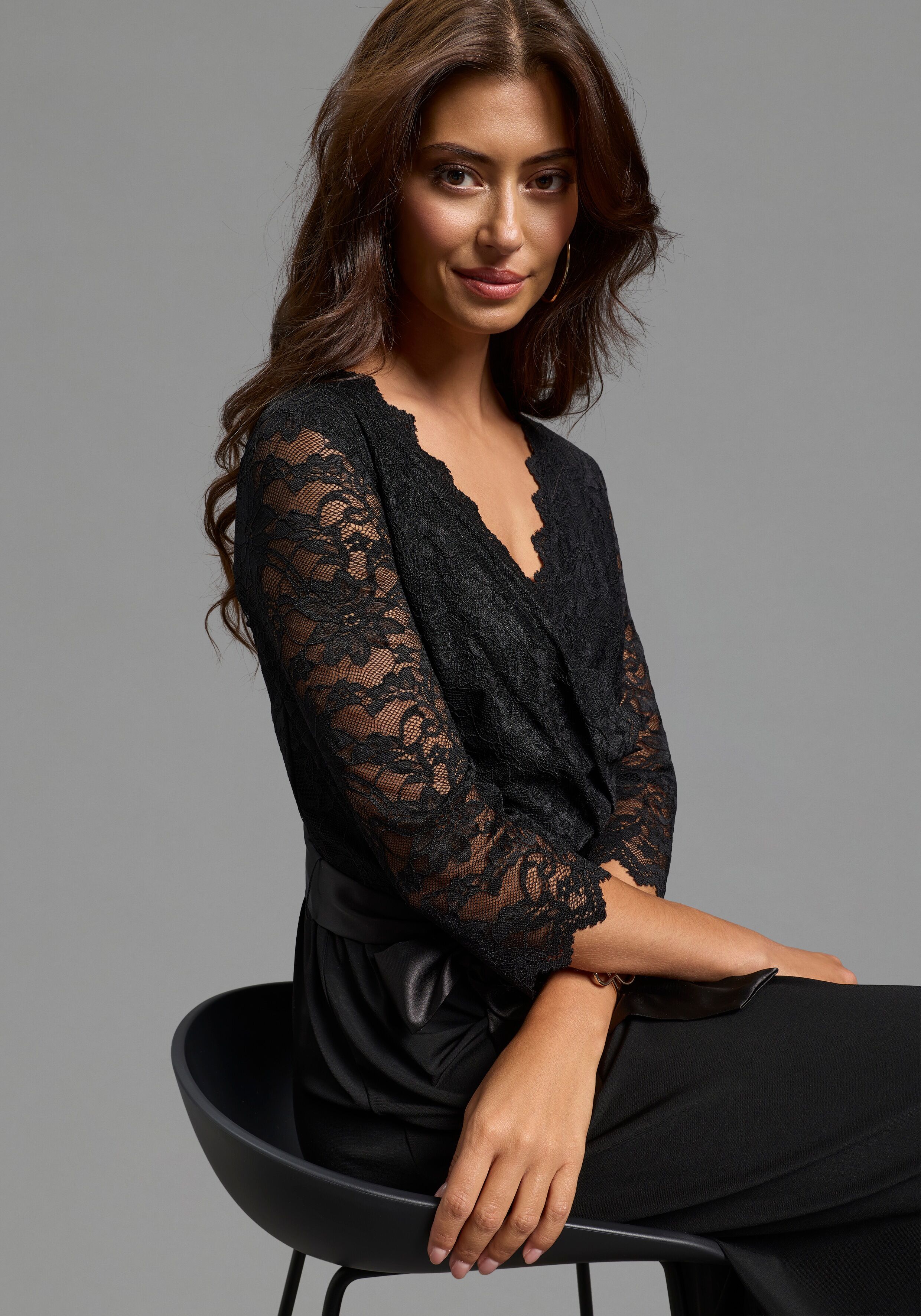 Abendkleid LAURA SCOTT, Damen, Gr. 46, N-Gr, Halbarm, Spitze, schwarz, Spitze, Obermaterial: 95% Polyester, 5% Elasthan. Spitze: 92% Polyamid, 8% Elasthan, unifarben, figurbetont wadenlang, V-Ausschnitt, Spitze, Kleider Abendkleid, aus Jersey und Spitze, 