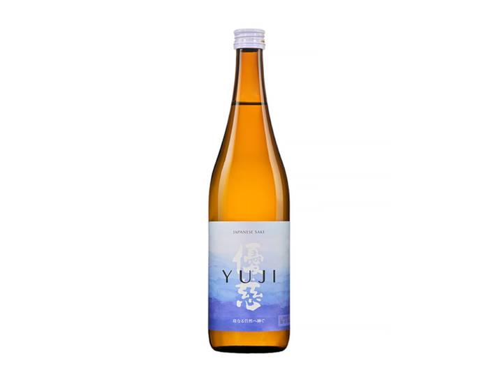 YUJI - Saké Junmai - Alcool : 7,3% - Origine : Japon/Honshu - Notes de Miel d'Acacia &amp; Pomme Verte - A servir entre 6 et 12° - 72cl