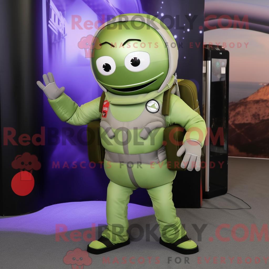 Maskottchen REDBROKOLY eines olivgrünen Astronauten mit Tanktop und Aktentasche