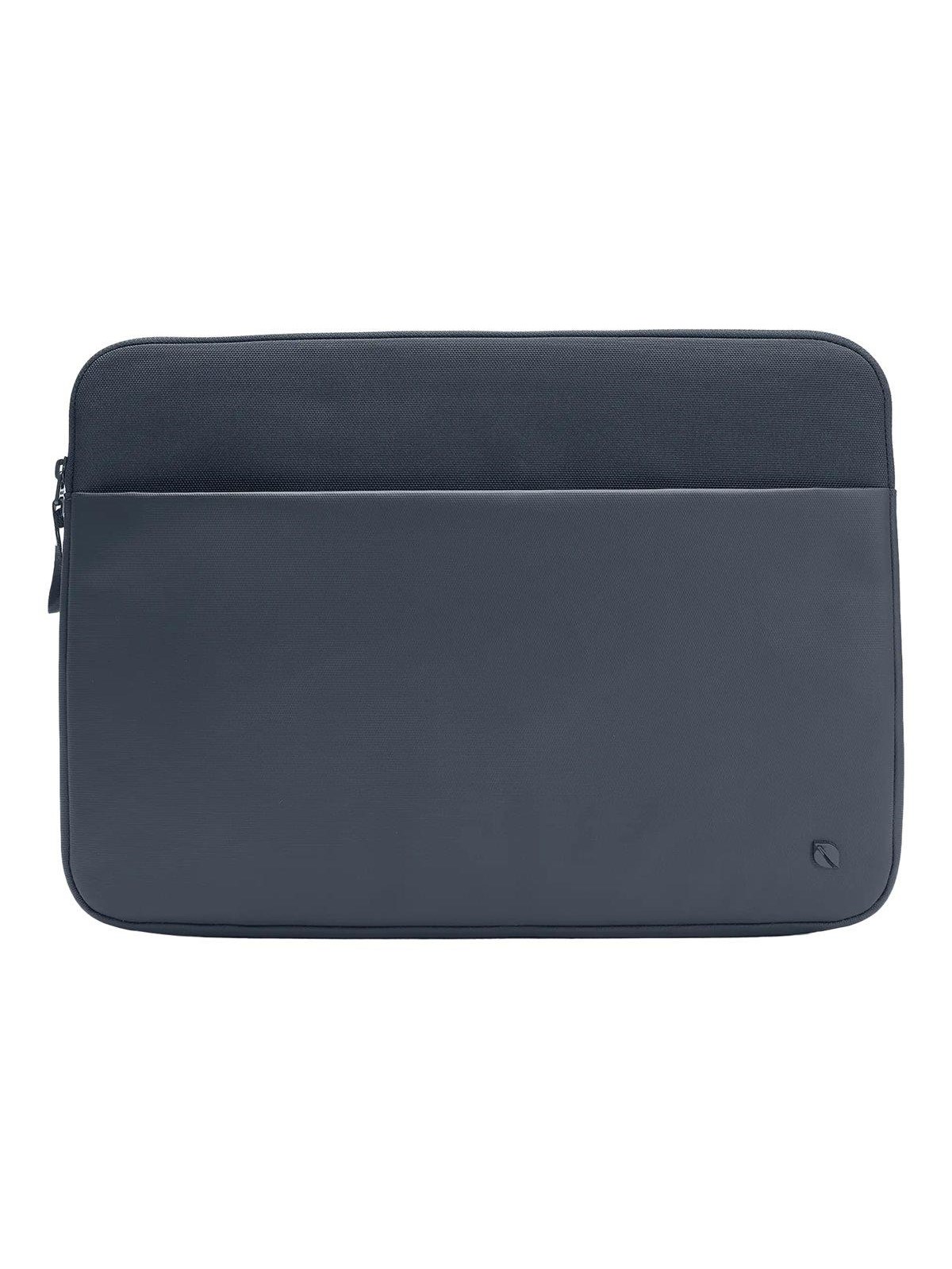 Incase A.R.C. - notebook sleeve