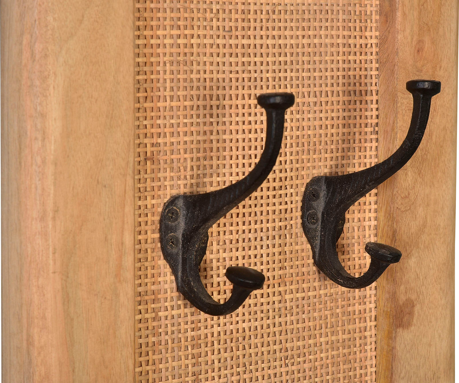 Garderobenpaneel SIT "Bergen aus Mangoholz mit Rattan-Einsatz & 4 Doppelhaken", schwarz (natur, schwarz), B:35cm H:110cm T:8cm, Massivholz, Metall, Garderobenpaneele, Garderobenpaneel, Trendiger Rattan-Einsatz im Massivholzrahmen für Boho-Flair natur, sch