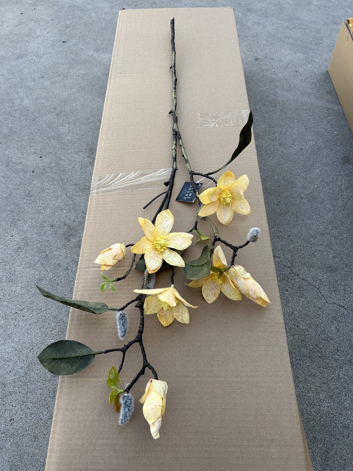 Kunsttak Magnolia creme 86 cm