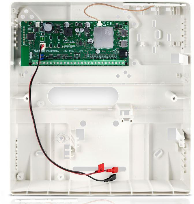 Satel Perfecta 32 LTE Set-A alarmcentrale inclusief printplaat, antenne en behuizing