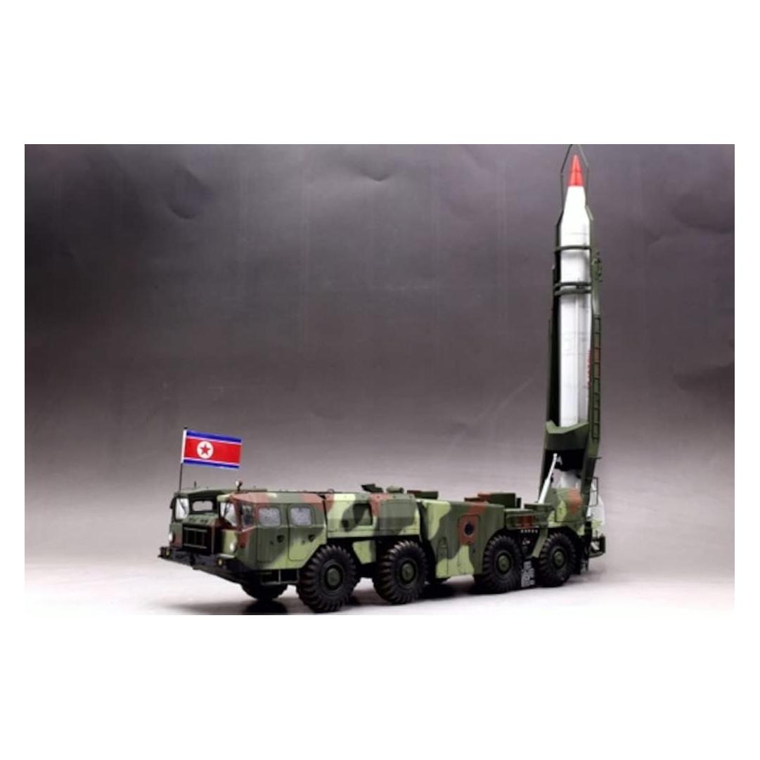 Trumpeter DPRK Hwasong-5 short-range tactical ballixtic missile (01058)
