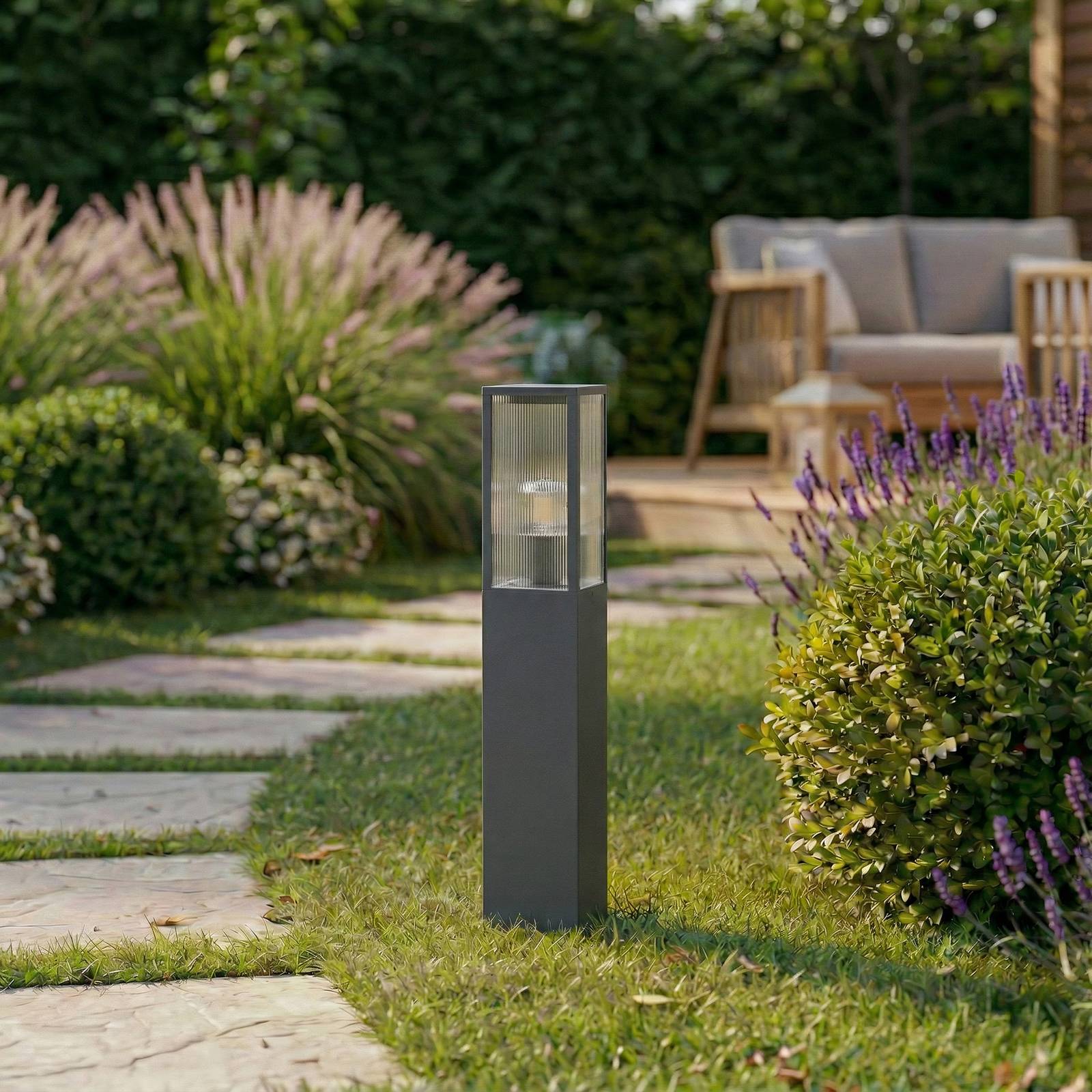Wegeleuchte Peldar Lindby, dimmbar, schwarz, Aluminium, Modern, Außenleuchte
