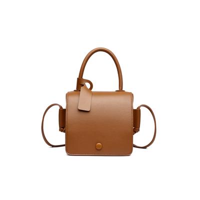 Umhängetasche "Kira", Damen, Gr. B/H/T: 16cm x 16cm x 13cm onesize, braun (cognac), Lederimitat, COLLEZIONE ALESSANDRO, Taschen Umhängetasche, schlichtes Design