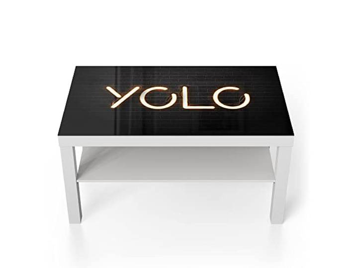 DEQORI Glastisch weiß groß 90x50 cm Motiv Leuchtbuchstaben YOLO ausgefallener Beistelltisch aus Glas Hochglanz Couchtisch fürs Wohnzimmer moderner Couch Tisch mit Design
